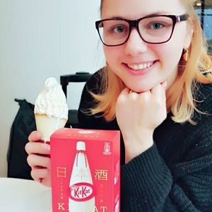 Meet your Posher, Emily